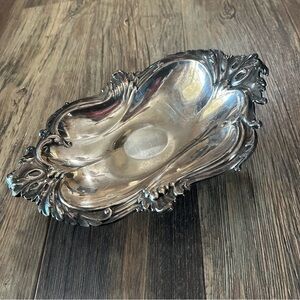 Vintage ep on copper ornate silver plated serving dish pedestal made in England